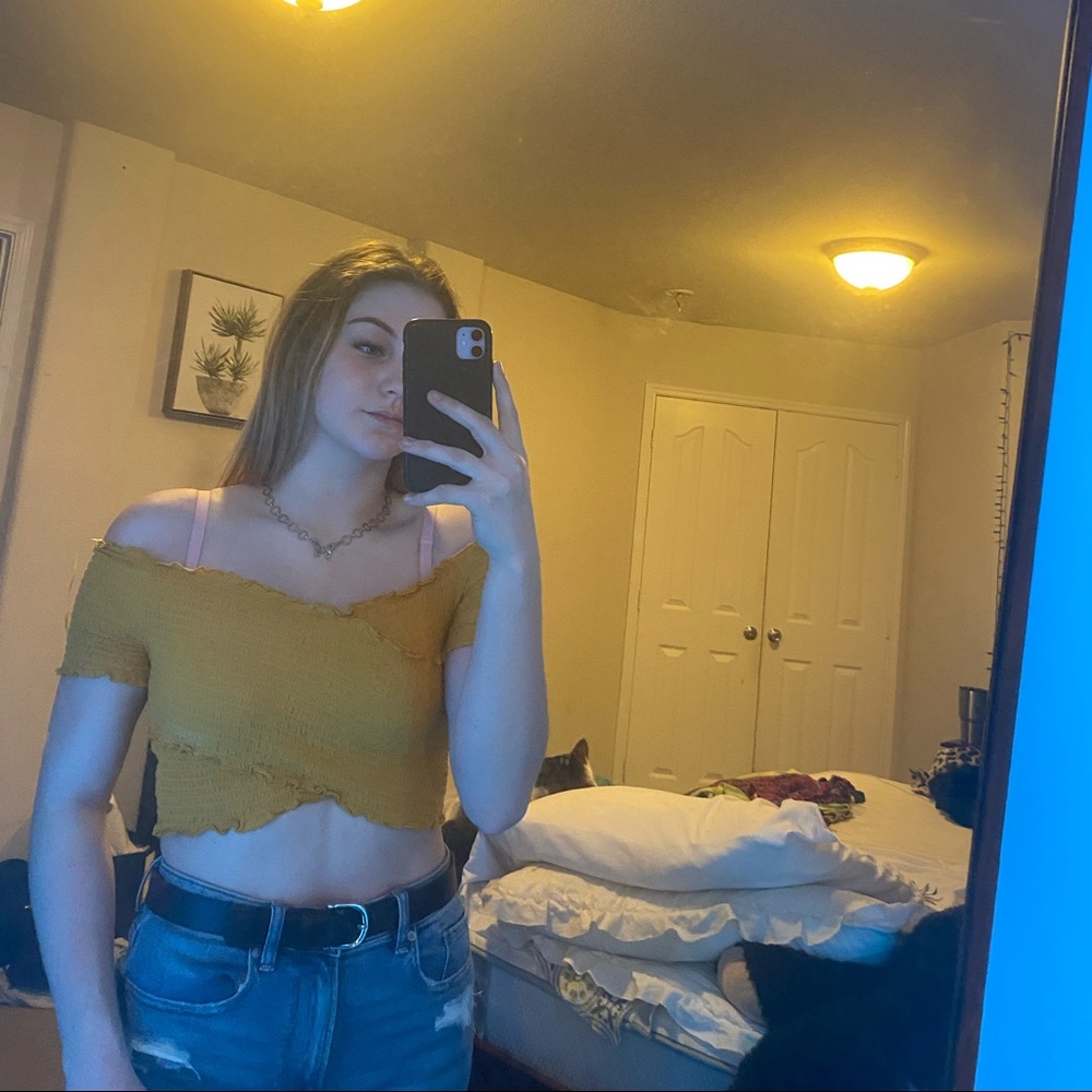 Cropped Cross top